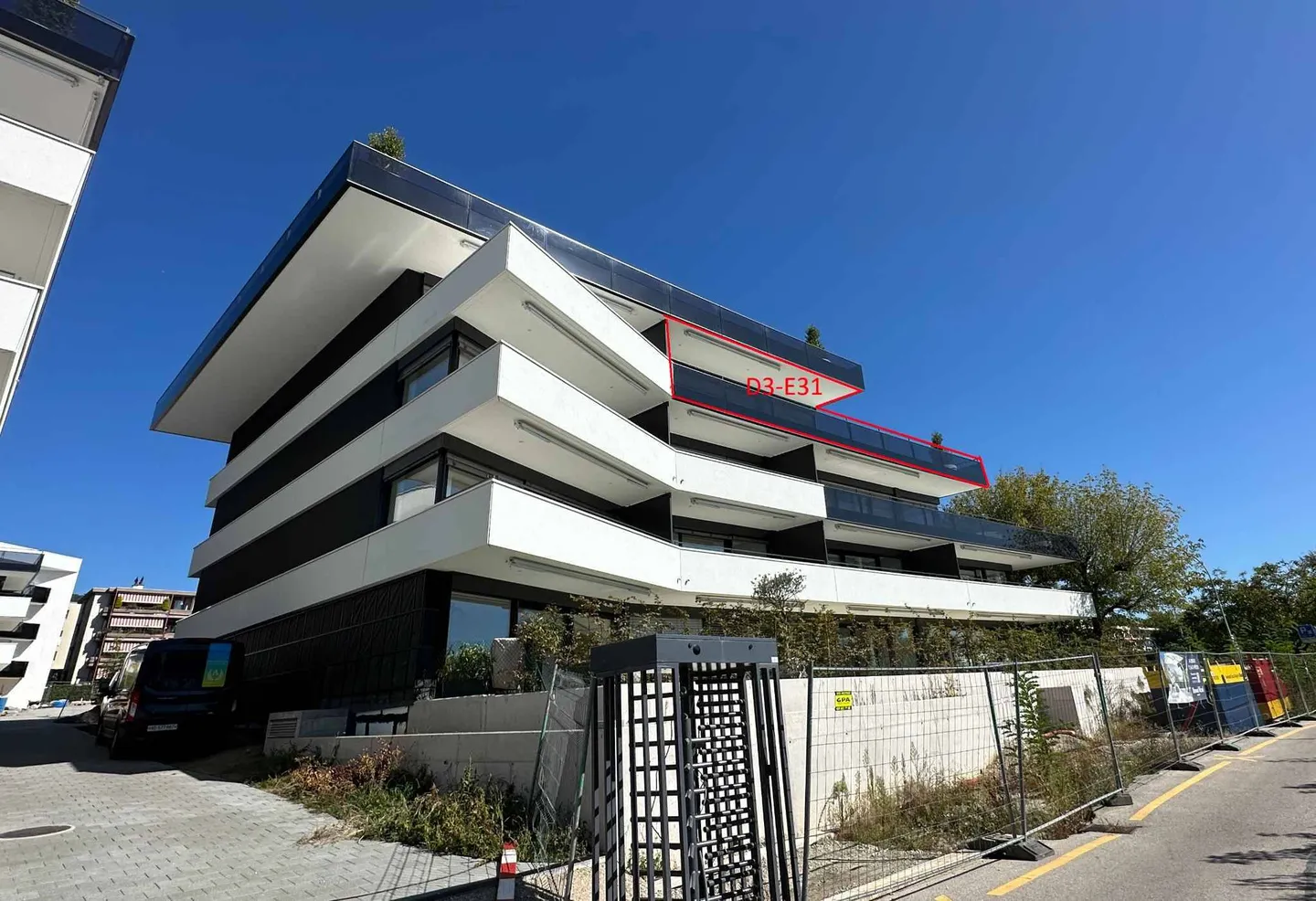 UNICO! Attico nuovo di 5,5 locali con terrazza sul tetto - Foto 11 di 13
