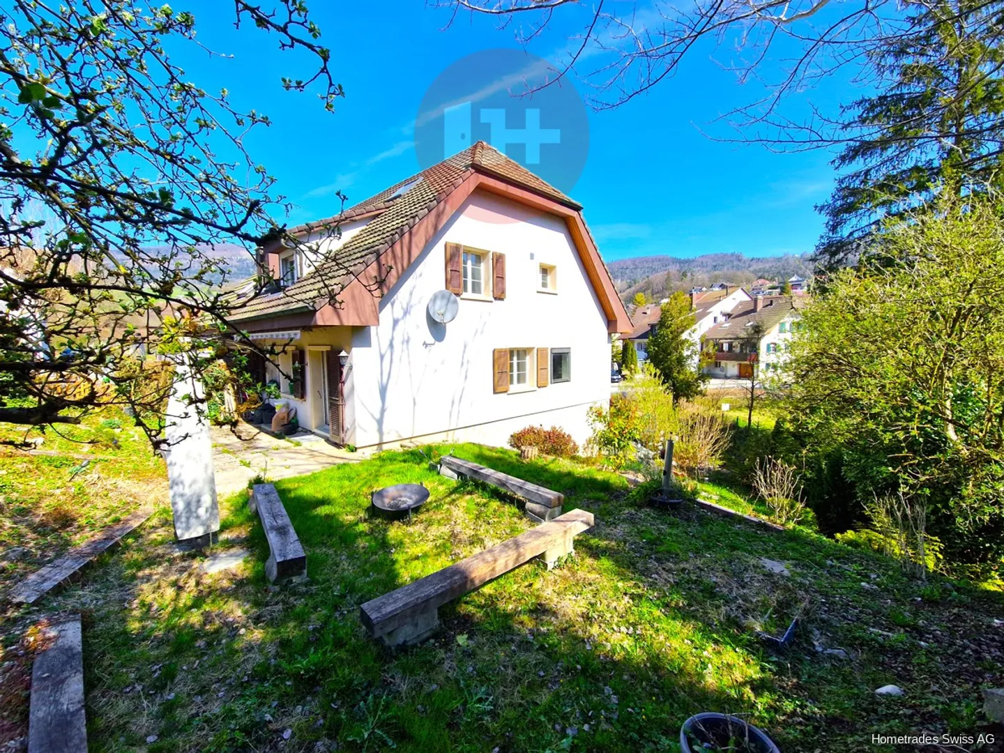 CASA A SCHIERA DI 7 CAMERE PER LA GRANDE FAMIGLIA! - Foto 1 di 6