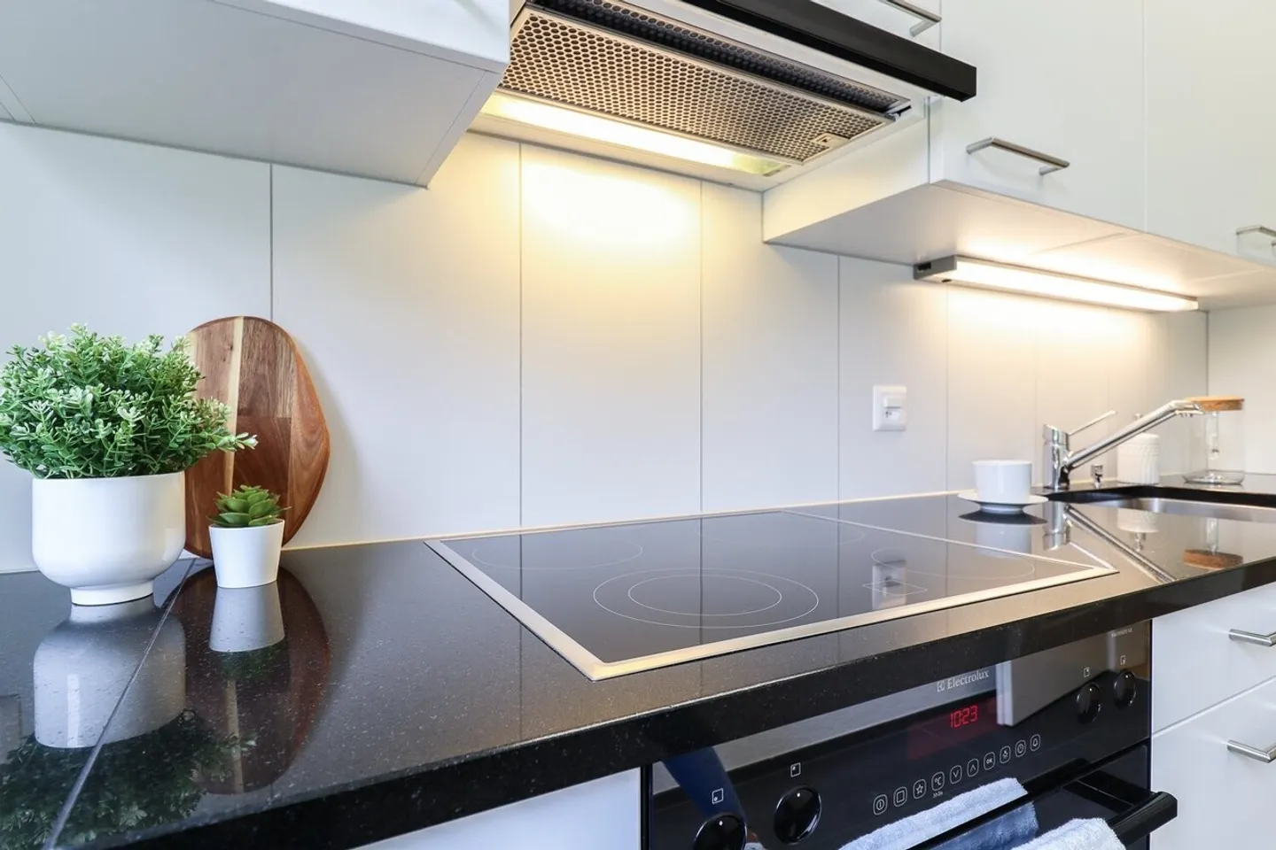 Bright 2.5-room apartment with typical character in Köniz - Photo 3 of 8