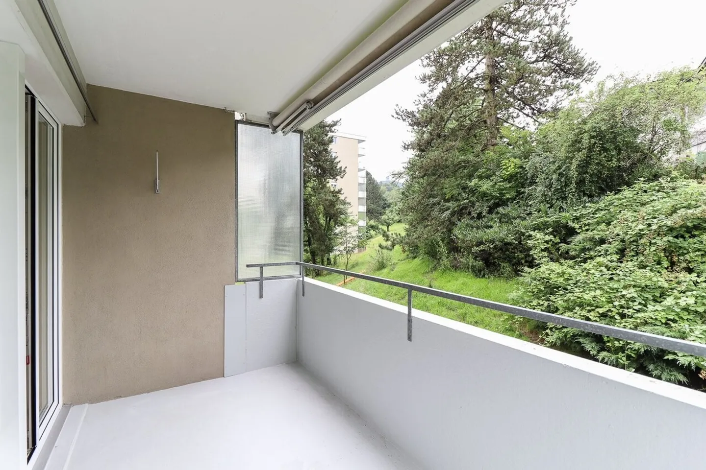 Bright 2.5-room apartment with typical character in Köniz - Photo 8 of 8