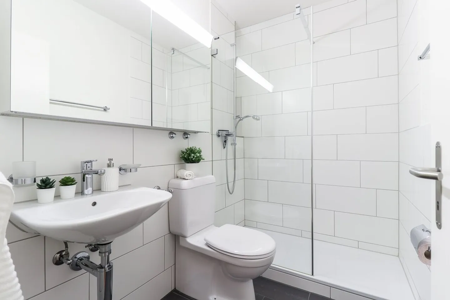 Bright 2.5-room apartment with typical character in Köniz - Photo 7 of 8