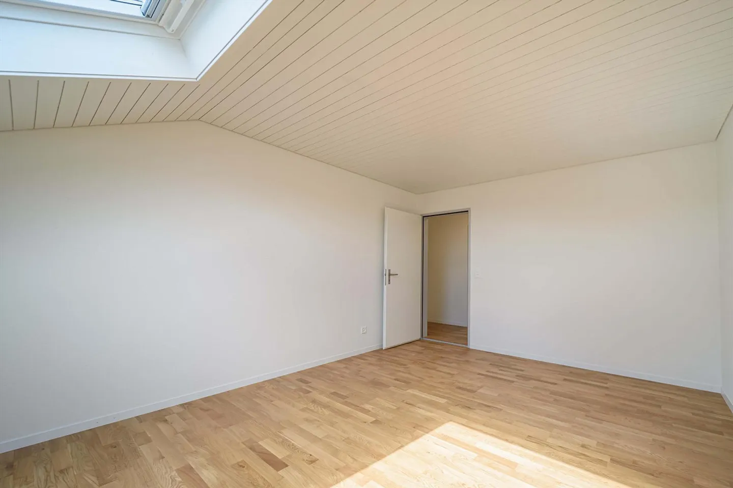 Single apartment in a rural setting - Photo 7 of 9