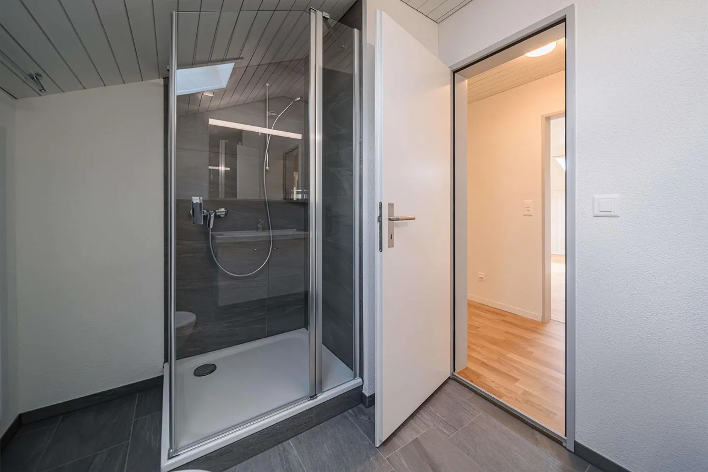 Single apartment in a rural setting - Photo 8 of 9