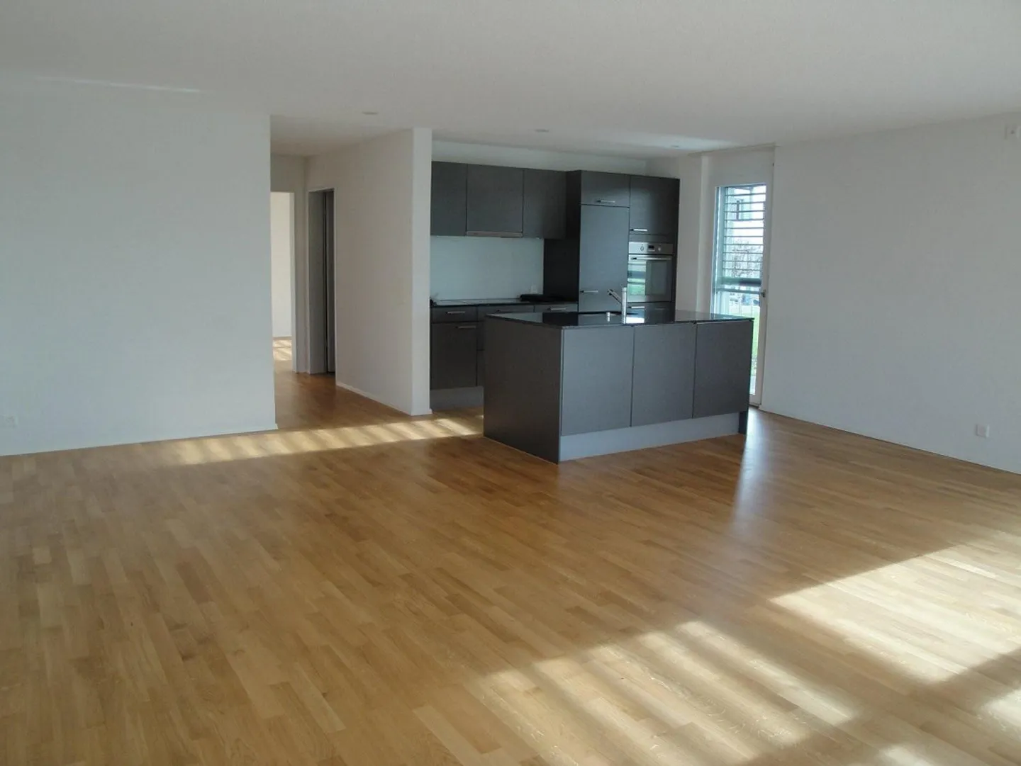 Zwischen Stadt und Land - Foto 1 von 7