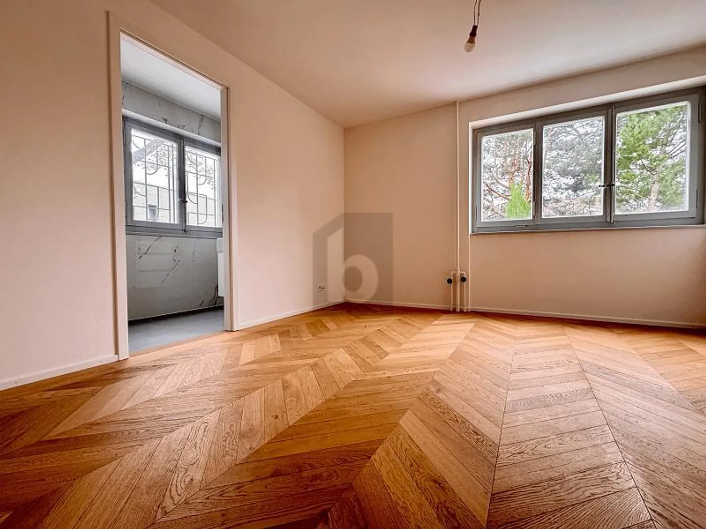 Exceptional Object with Spacious Garden - Photo 4 of 6