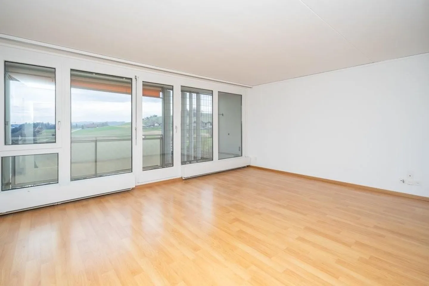 Geräumige 4-Zimmer-Wohnung - Foto 1 von 6