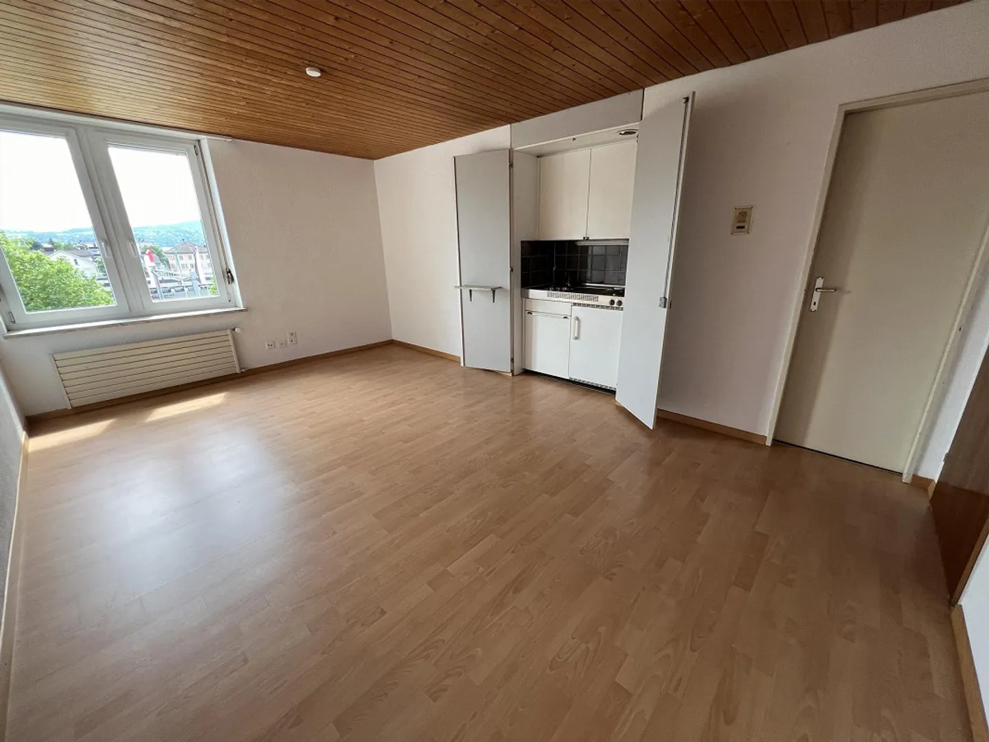 Studio directly at Wil train station - Photo 2 of 6