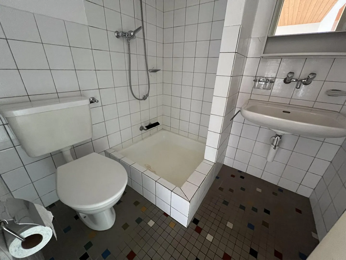 Studio directly at Wil train station - Photo 5 of 6