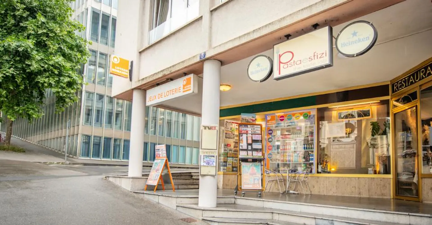 For Sale, Kiosk, 1000 Lausanne 25, Ref 6070915 - Photo 1 of 6