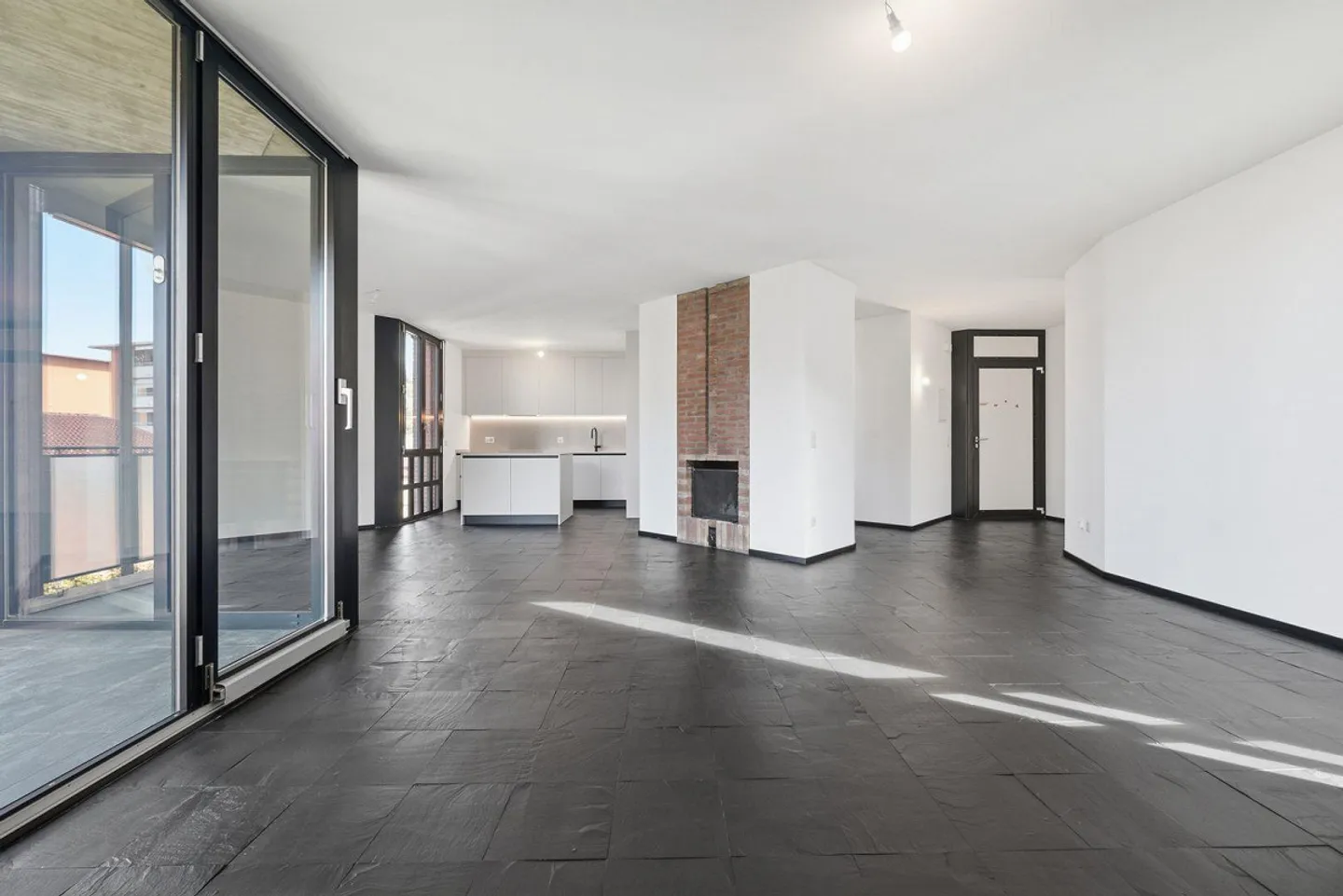 Appartamento elegante completamente ristrutturato - Foto 4 di 11