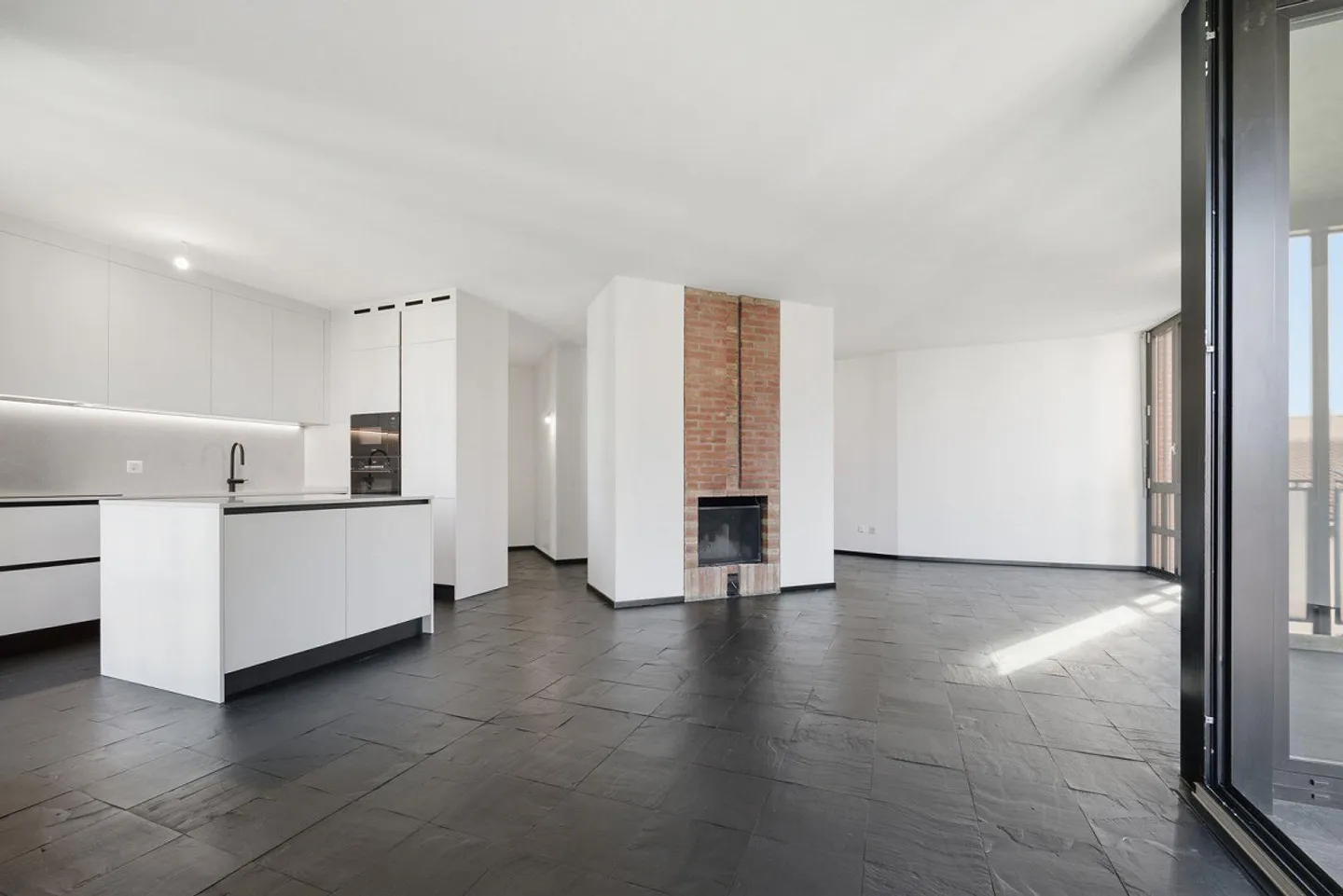 Appartamento elegante completamente ristrutturato - Foto 5 di 11