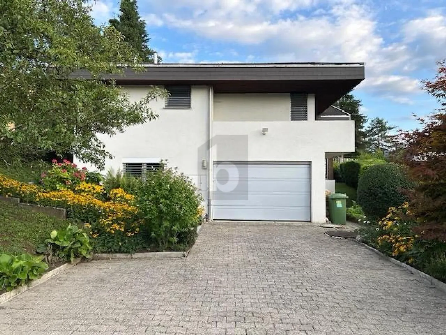 Charmantes Einfamilienhaus mit Pool - Foto 4 von 6