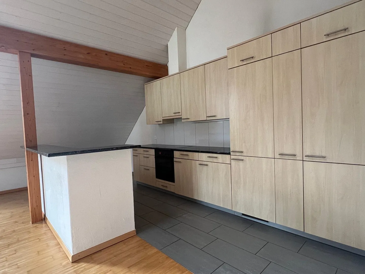 Charmante 4.5-Zimmer-Maisonette - Foto 4 von 12