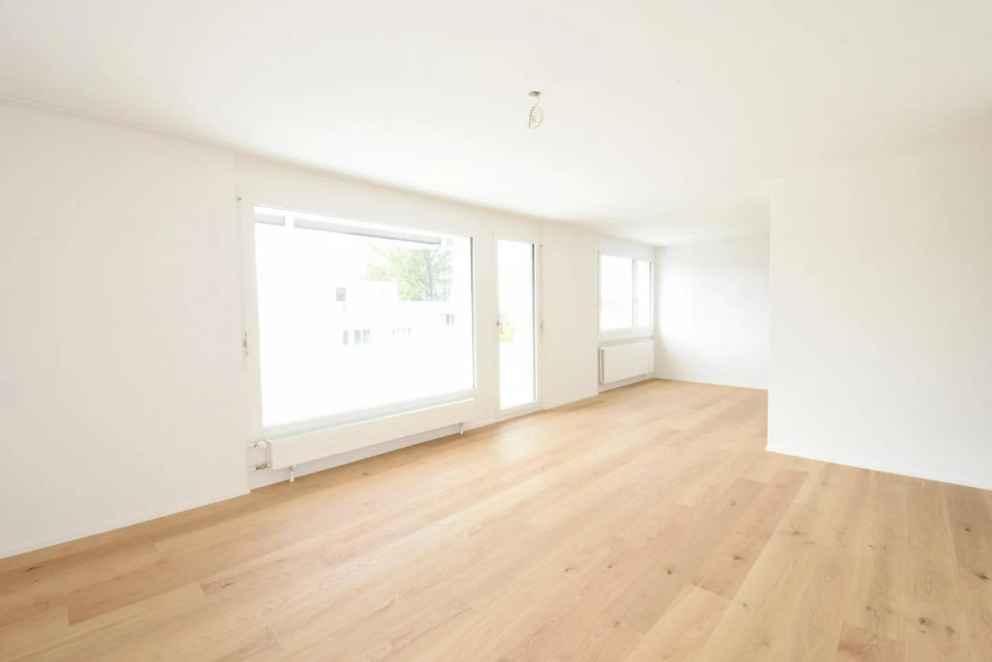 Appartement lumineux de 3,5 pièces avec balcon dans le quartier calme de Lerchenbühlhöhe - Photo 7 sur 12