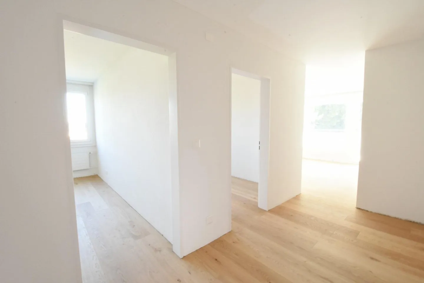 Appartement lumineux de 3,5 pièces avec balcon dans le quartier calme de Lerchenbühlhöhe - Photo 8 sur 12