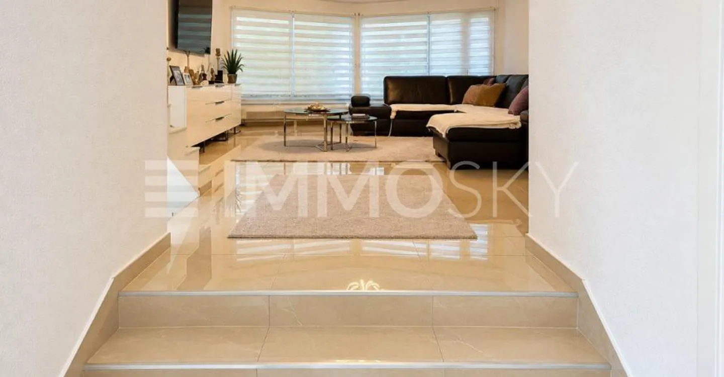 Modern Living Meets Stylish Elegance - Photo 4 of 5