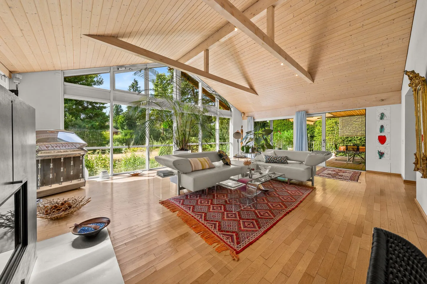 Living Happiness by the Water: Exclusive 5.5 Room House with Private Nature Oasis - Photo 4 of 27