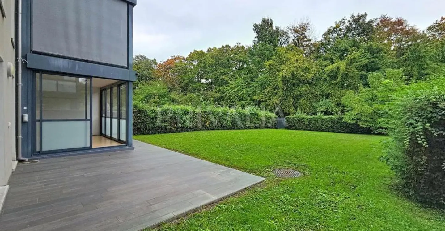 Bel appartement de 6,5 pièces en rez-de-jardin au sein d'une résidence de standing - Foto 7 di 9