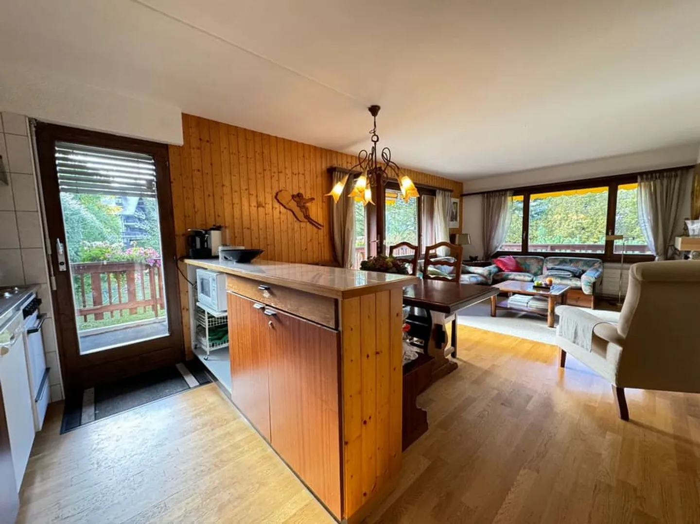 3,5-Zimmer-Wohnung am Eingang von Crans in einer Residenz mit Schwimmbad - Foto 4 von 13