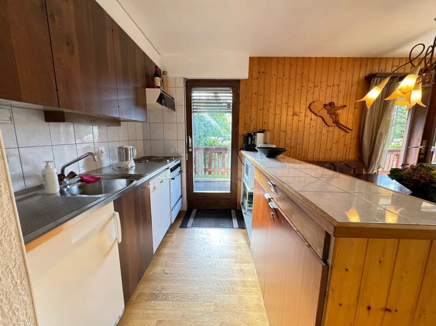 3,5-Zimmer-Wohnung am Eingang von Crans in einer Residenz mit Schwimmbad - Foto 5 von 13