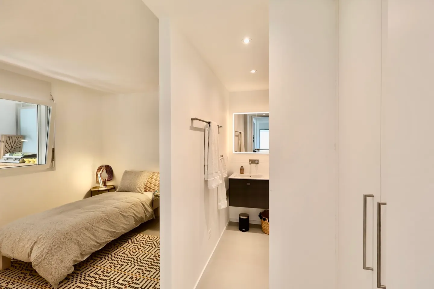 APPARTEMENT 3.5 PIÈCES DE STANDING AVEC VUE PANORAMIQUE - Photo 7 sur 13