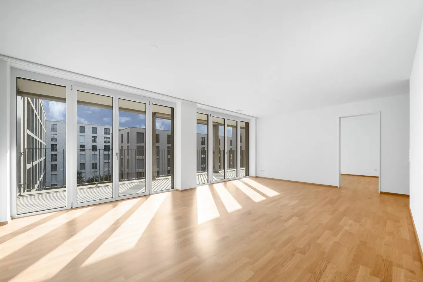 Modern Apartment in Bülach - Photo 3 of 12