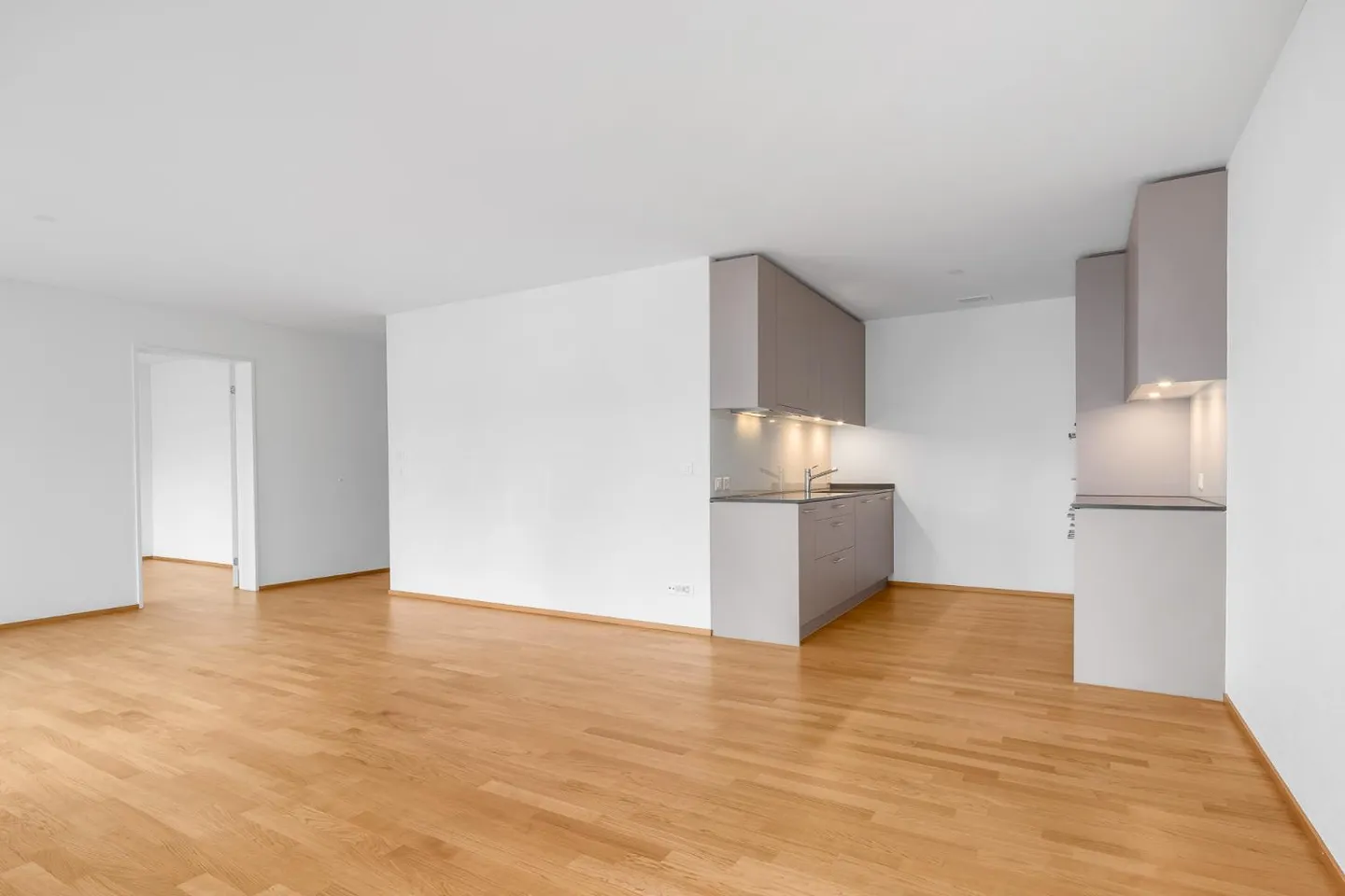 Modern Apartment in Bülach - Photo 4 of 12