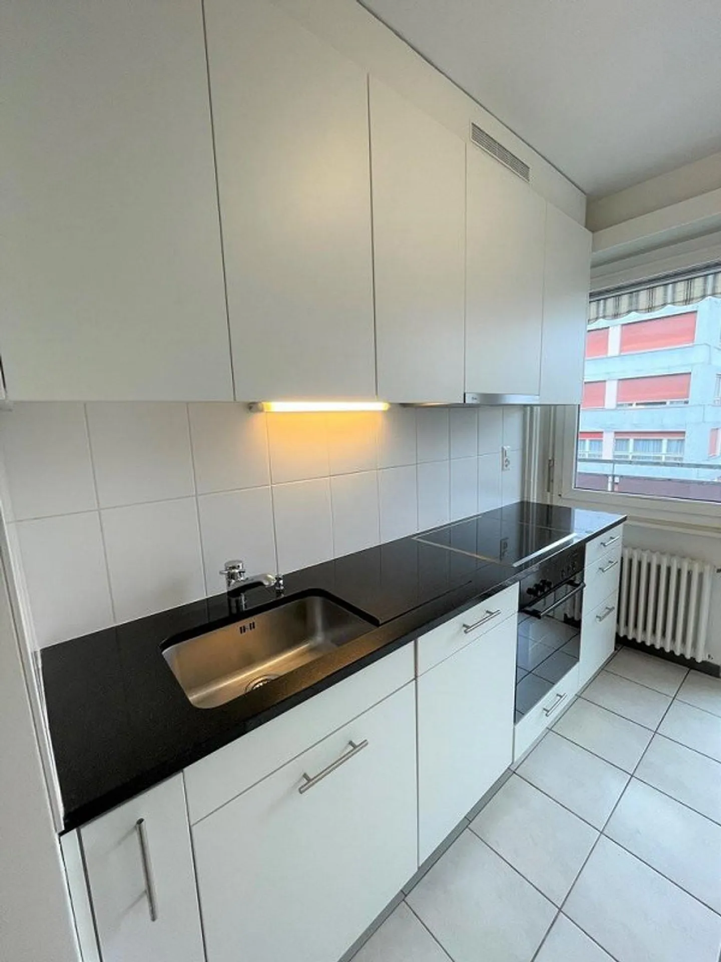 Not far from the Cornavin Station and the Charmilles - Photo 3 of 10