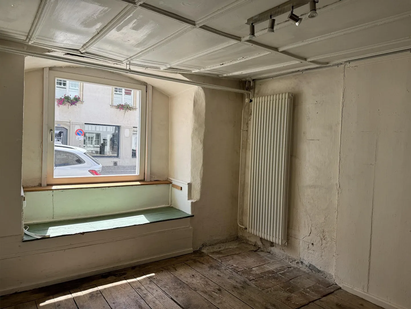 Maison de ville spacieuse de 6 pièces avec bureau et ambiance historique - Photo 6 sur 19