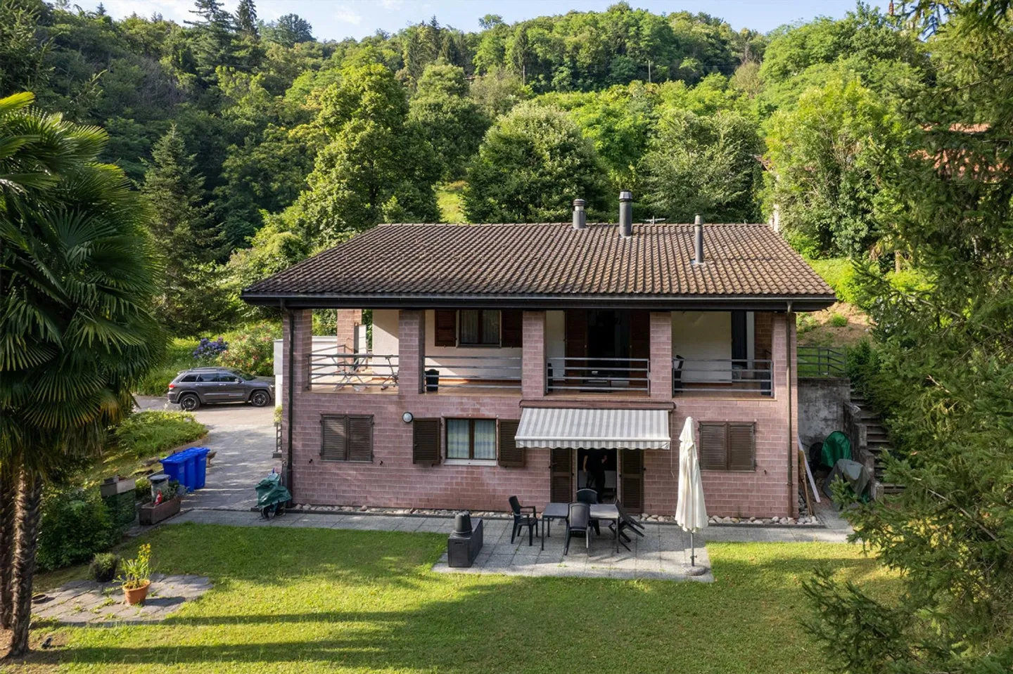 OCCASION - SPACIOUS 7.5-ROOM HOUSE IMMERSED IN GREENERY IN TRESA - Photo 8 of 9