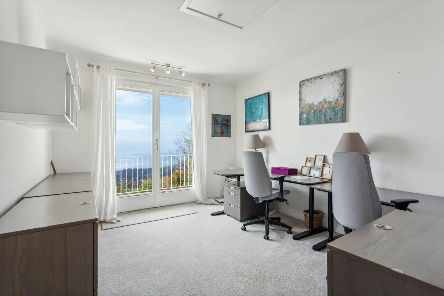 Magnifica villa con vista panoramica sul lago e sulle montagne - Foto 13 di 14