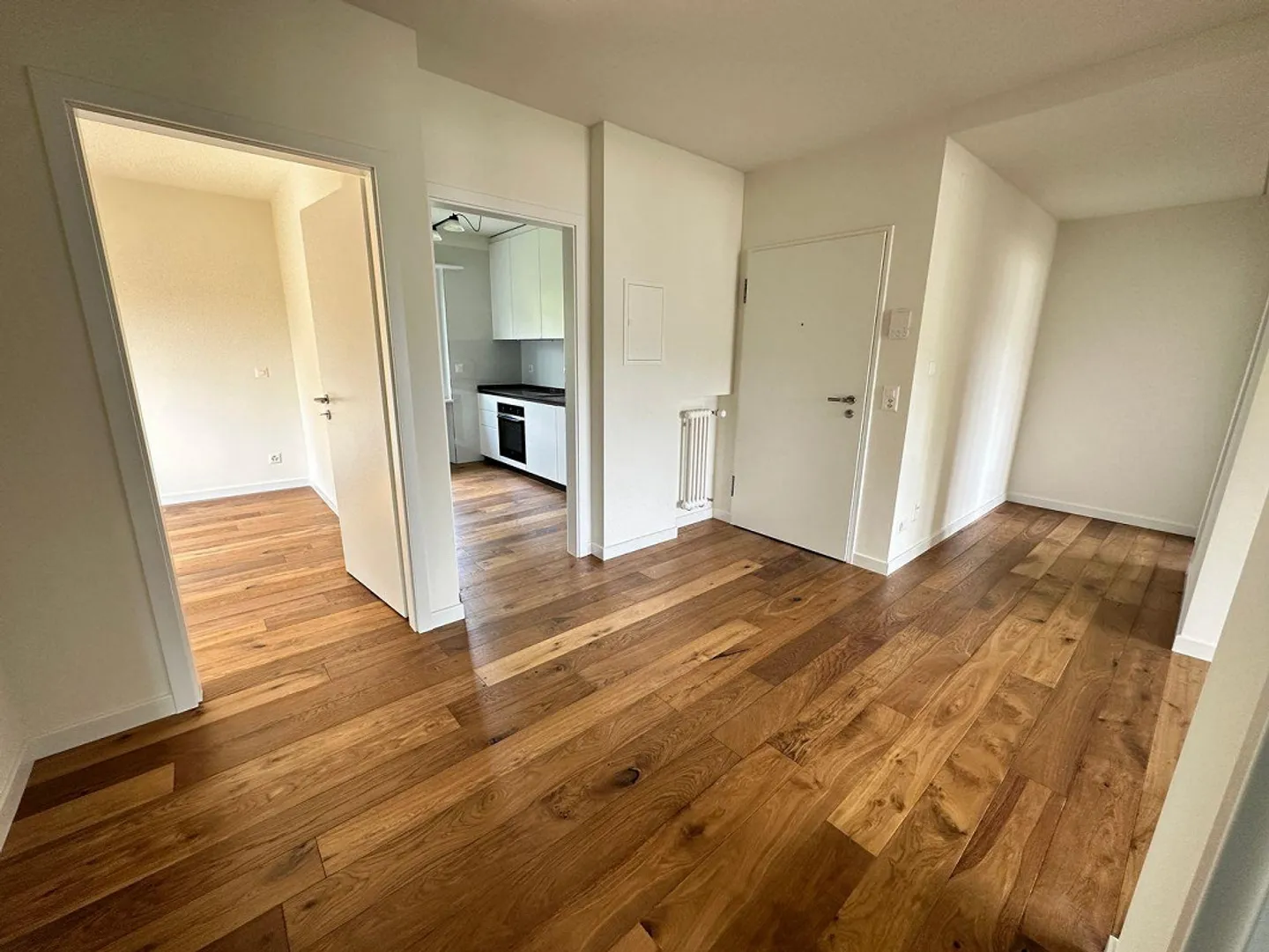 Geräumige Wohnung mit Terrasse - Foto 4 von 11