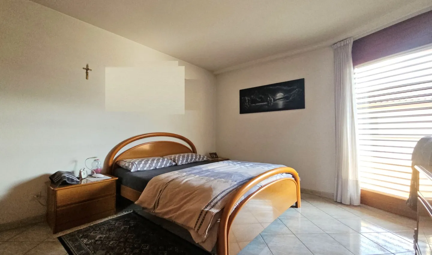 BEAUTIFUL AND SPACIOUS INDEPENDENT HOUSE - Photo 13 of 24