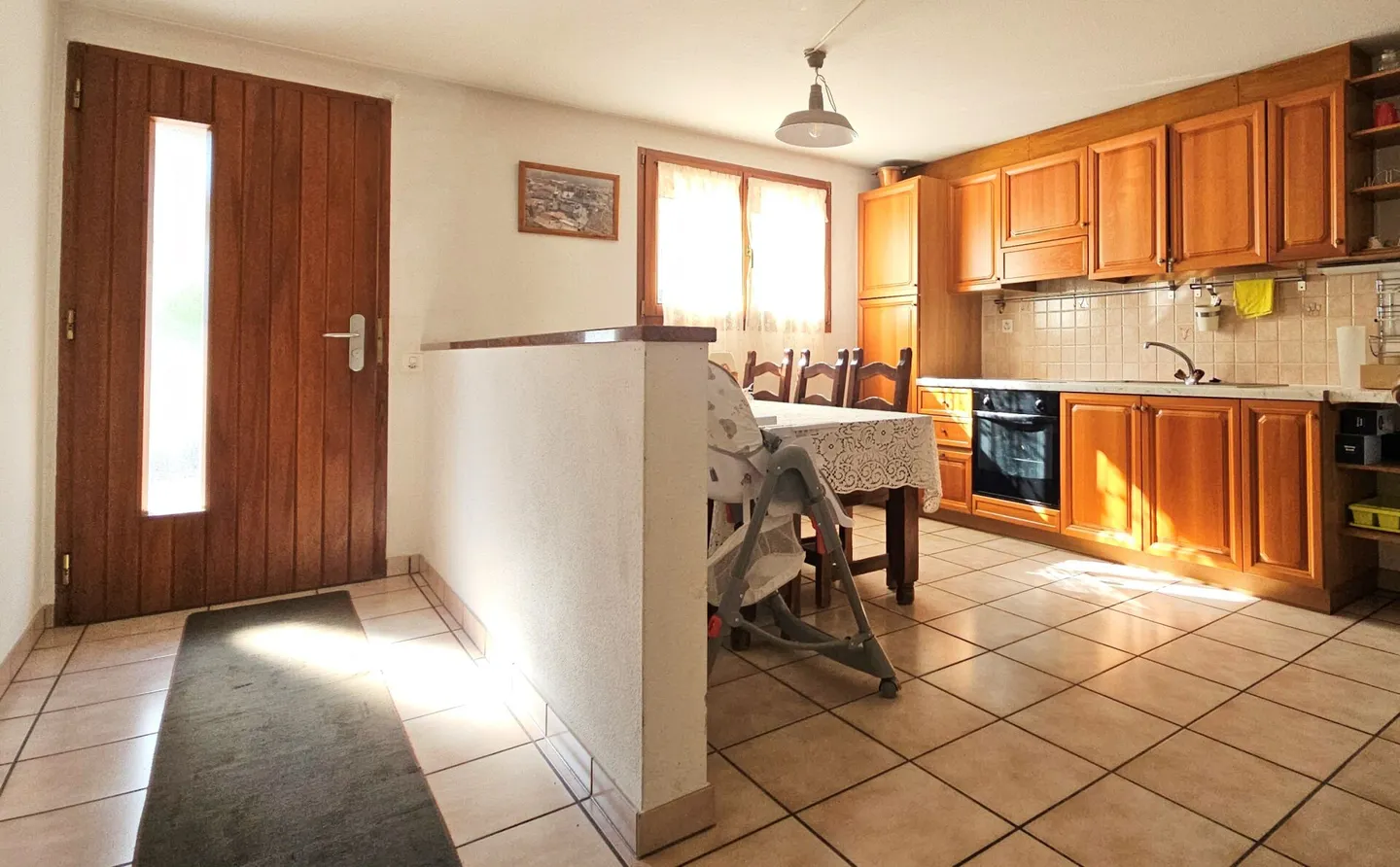 BEAUTIFUL AND SPACIOUS INDEPENDENT HOUSE - Photo 16 of 24