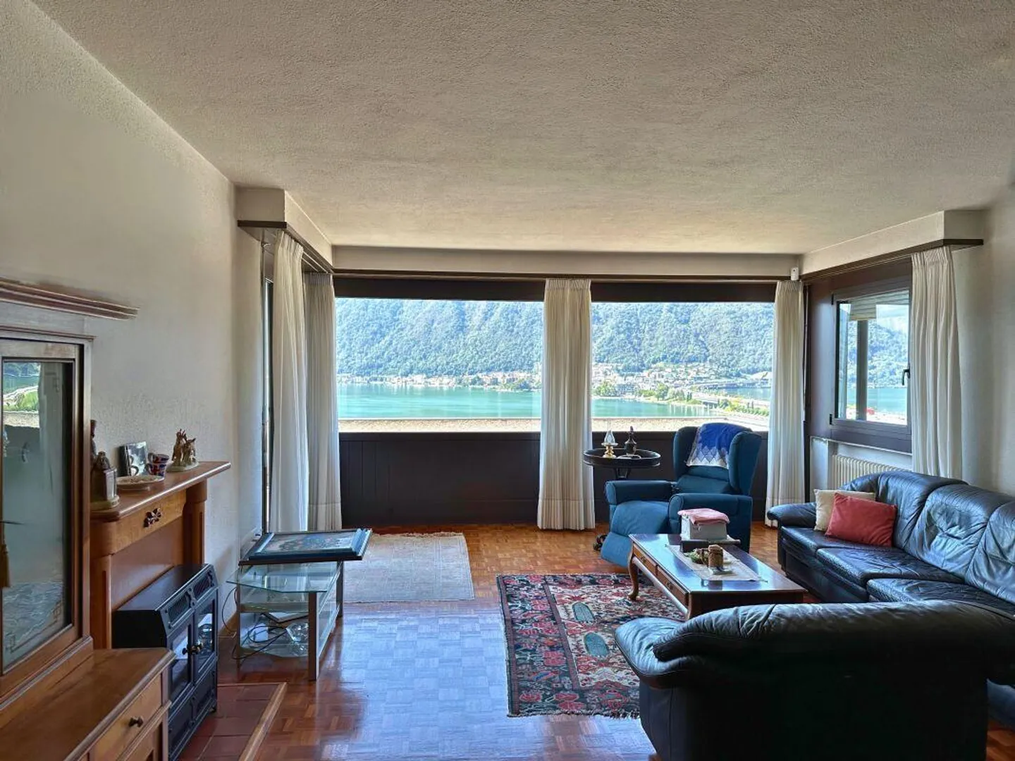 Appartement intéressant de 5,5 pièces avec grande terrasse et vue imprenable sur le lac - Photo 8 sur 18