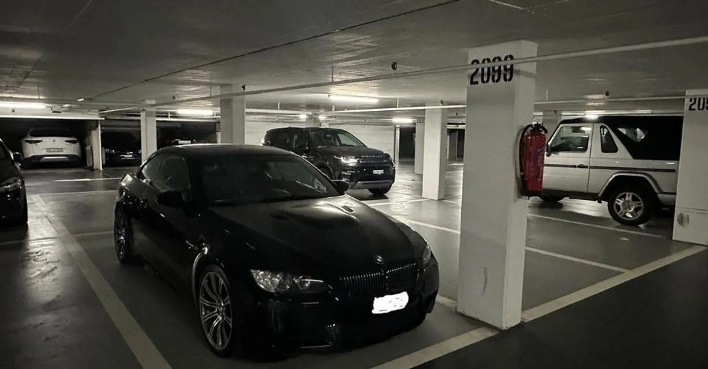 Innenparkplatz zur Miete am Plateau de Frontenex in Cologny - Foto 2 von 2
