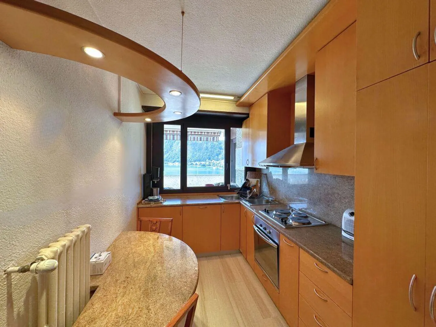 Appartement intéressant de 5,5 pièces avec grande terrasse et vue imprenable sur le lac - Photo 14 sur 18