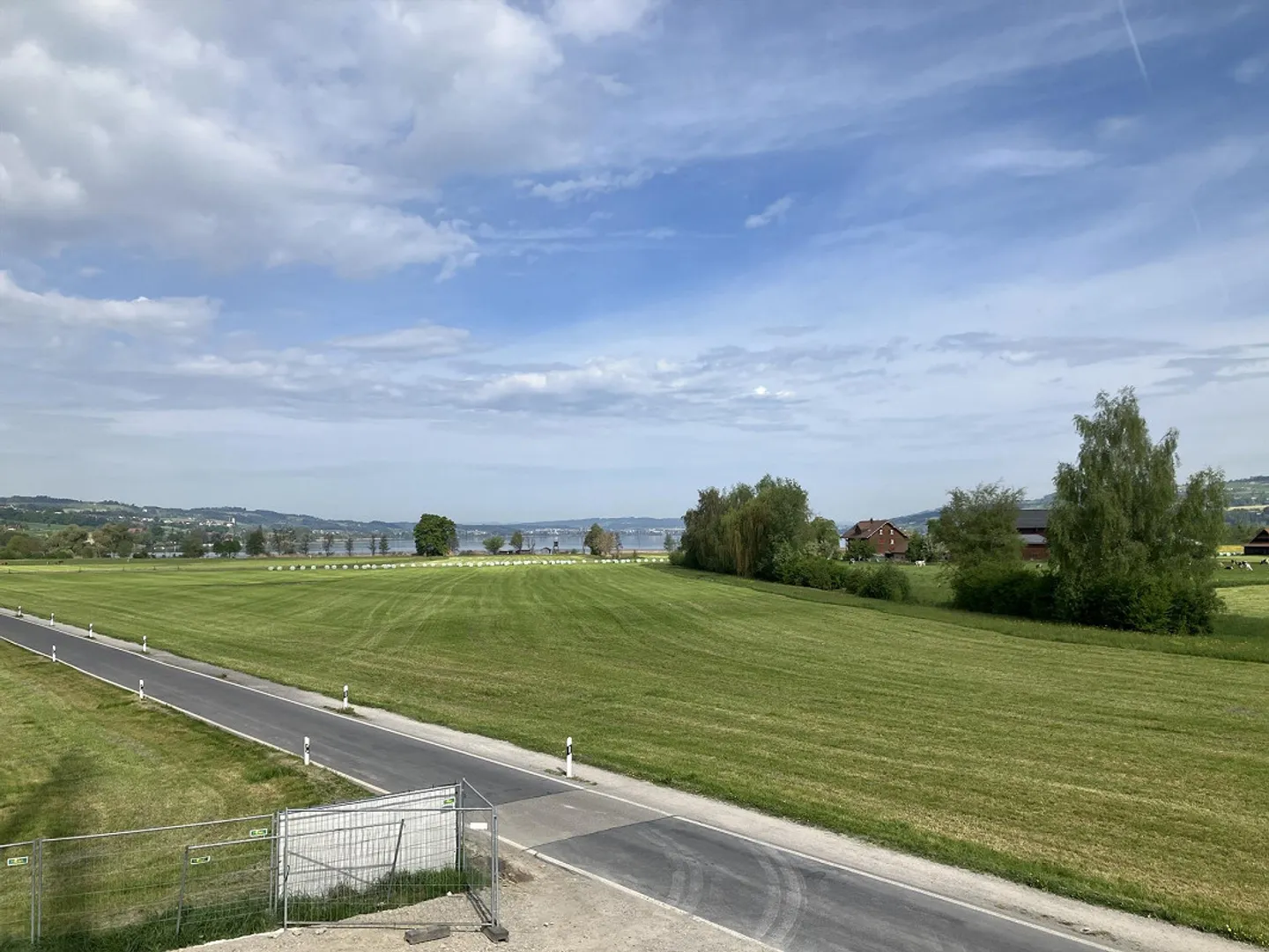 New comfortable office or practice room with covered seating area - Photo 1 of 1