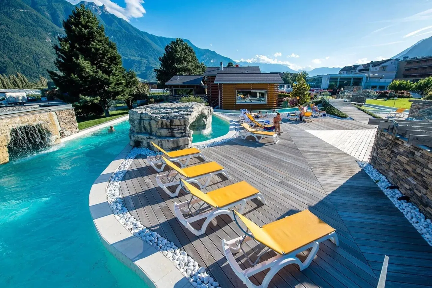 SAILLON (VS); Bellissimo appartamento duplex di 3,5 locali nel cuore delle terme di Saillon - Foto 2 di 13