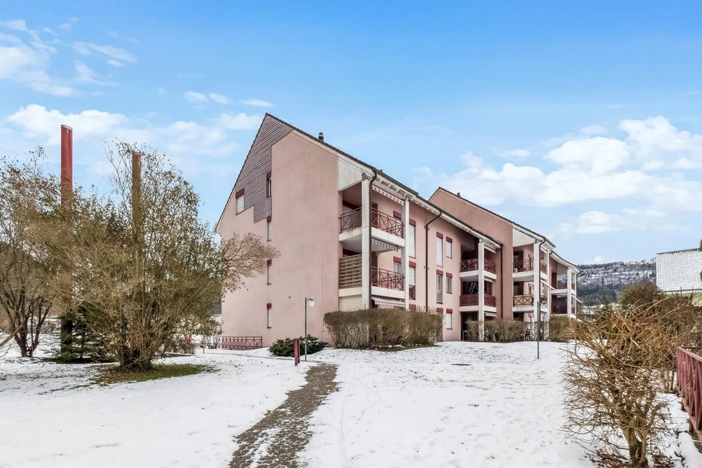 Charming penthouse with balcony - Photo 9 of 9