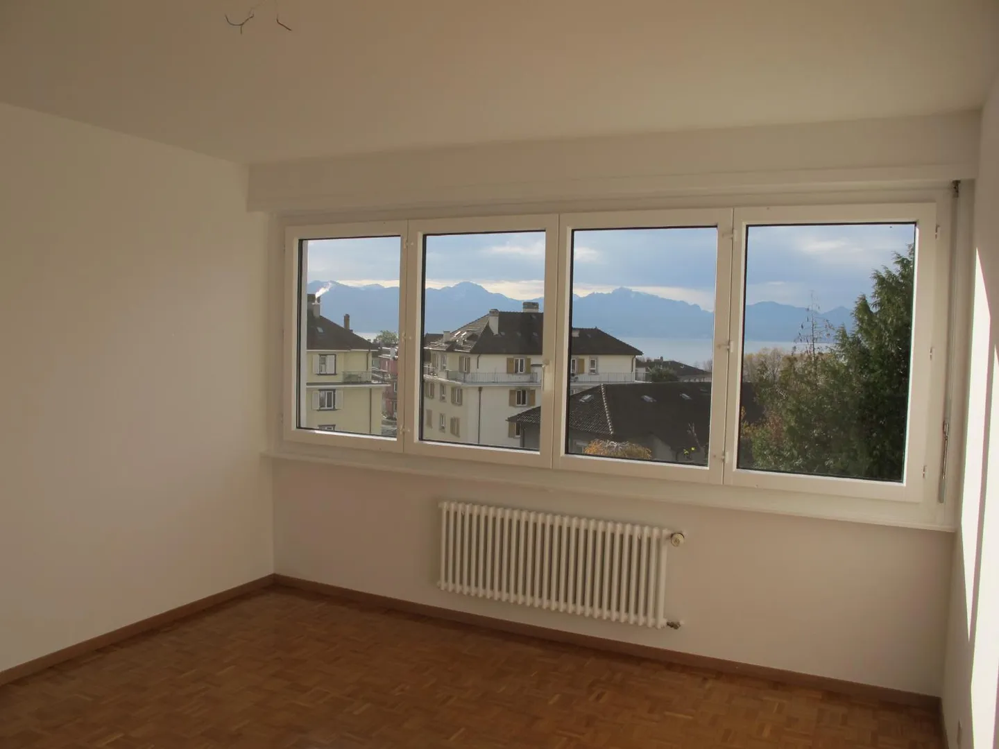 2.5 Room Apartment - Photo 2 of 4