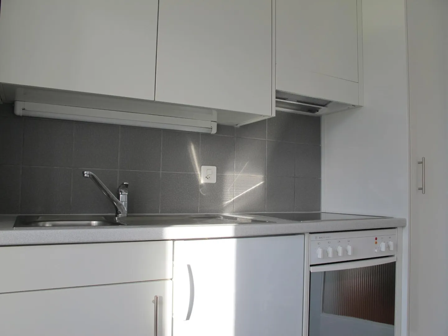 2.5 Room Apartment - Photo 3 of 4