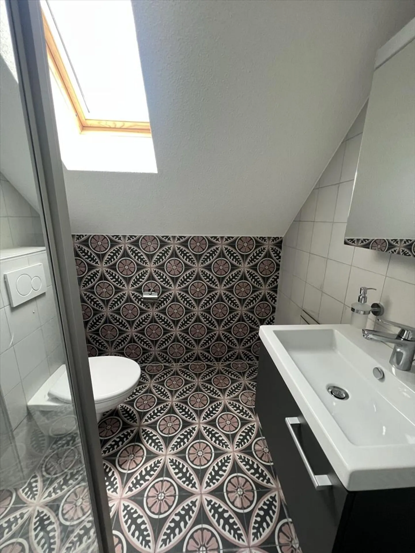 Bassecourt, bel appartamento recentemente ristrutturato di 2.5 locali al 2° piano - Foto 7 di 9