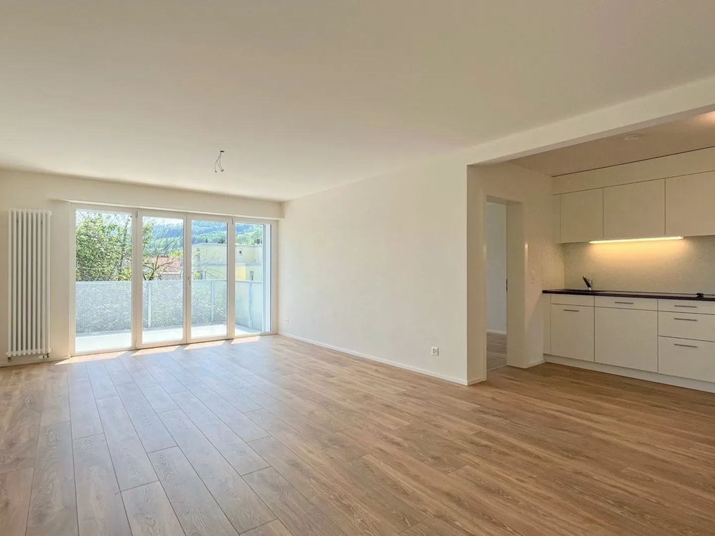 Appartement de 3,5 pièces entièrement rénové en 2023 - Photo 6 sur 9