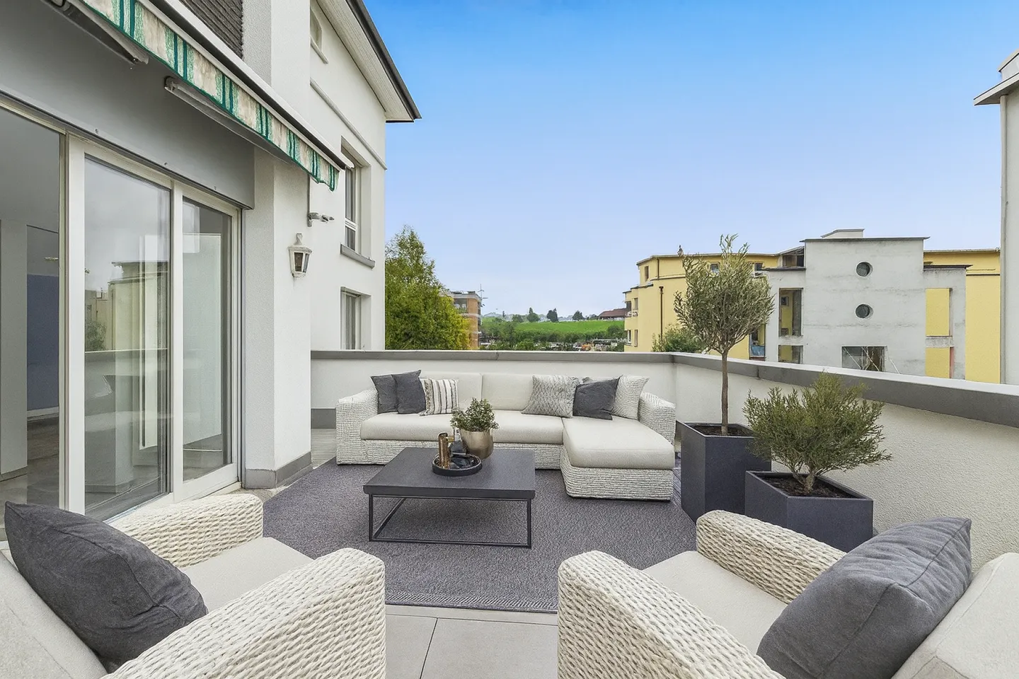 De rêve avec jardin d'hiver et grande terrasse sud - Photo 5 sur 13