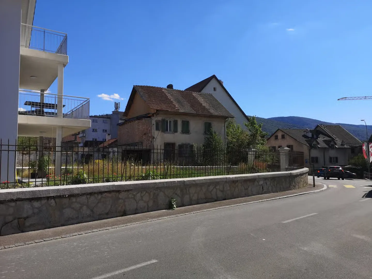 Projet de rénovation au centre du village - Photo 2 sur 11