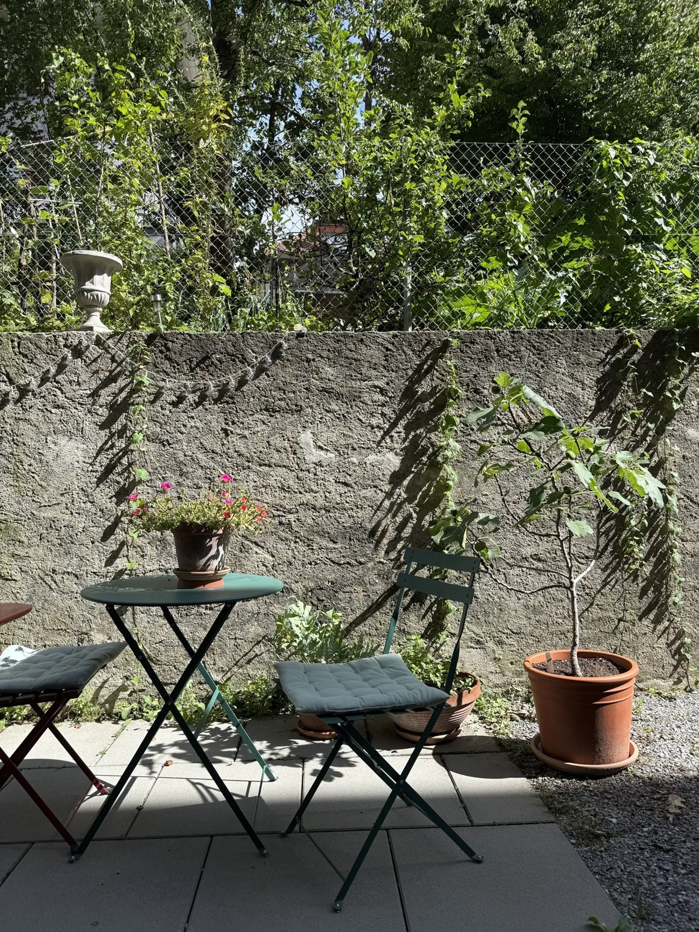 Appartement rénové avec jardin - Photo 7 sur 7