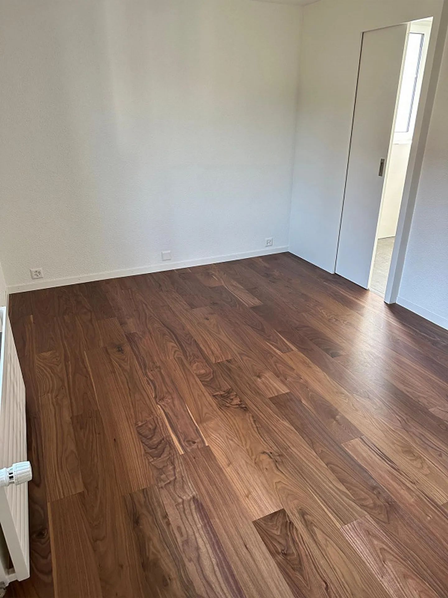 Unique 2.5 Room Apartment in Optimal Location - Photo 6 of 13