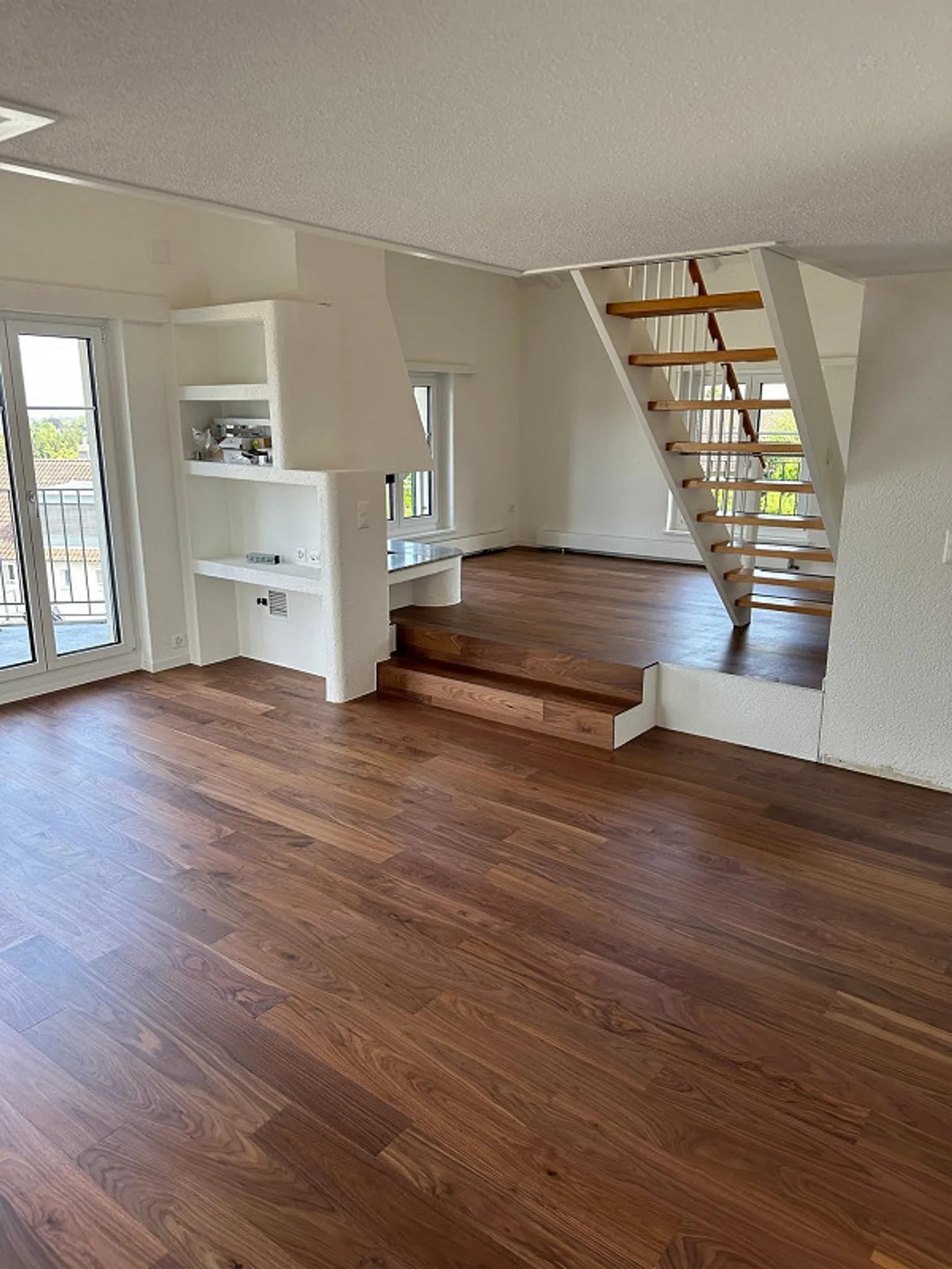 Unique 2.5 Room Apartment in Optimal Location - Photo 8 of 13