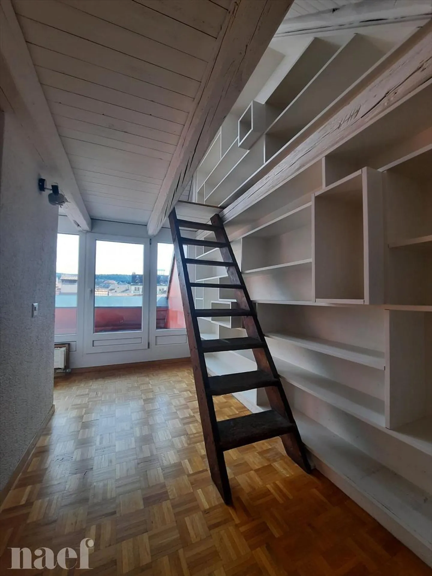 Large apartment in the city center with terrace - Photo 9 of 13